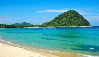 Bãi biển Emerald - Okinawa