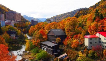 Ghé thăm Jozankei Onsen khi du lịch Nhật mùa thu