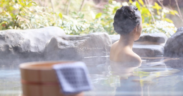 Trải nghiệm onsen truyền thống