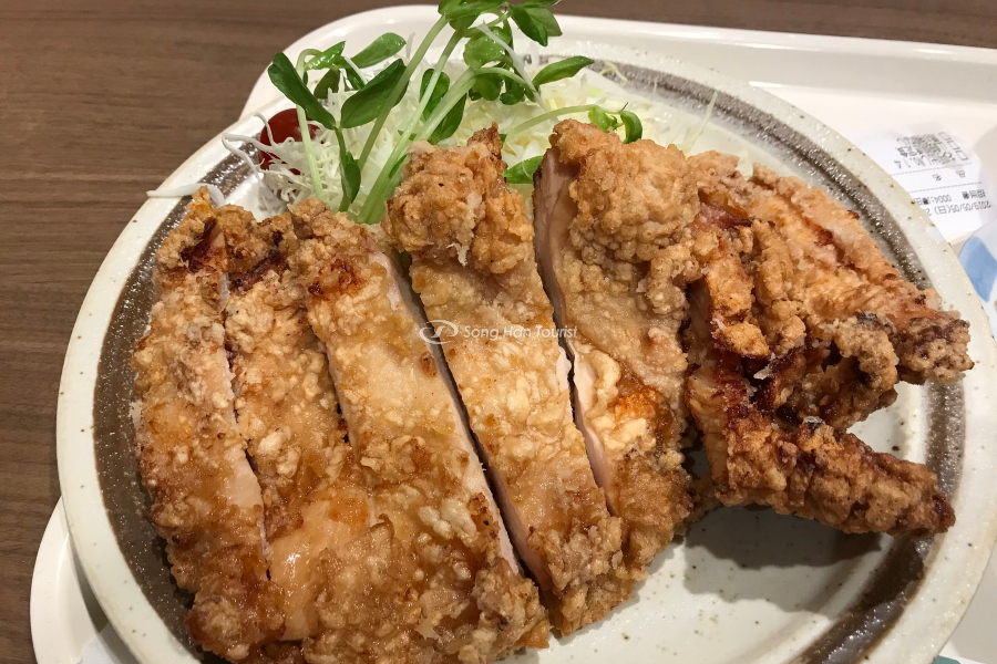 Các nhà hàng phục vụ món ăn truyền thống Nhật Bản