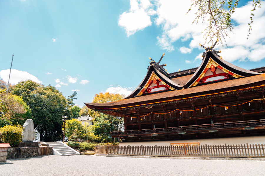 Đền Kibitsu với khung cảnh uy nghiêm