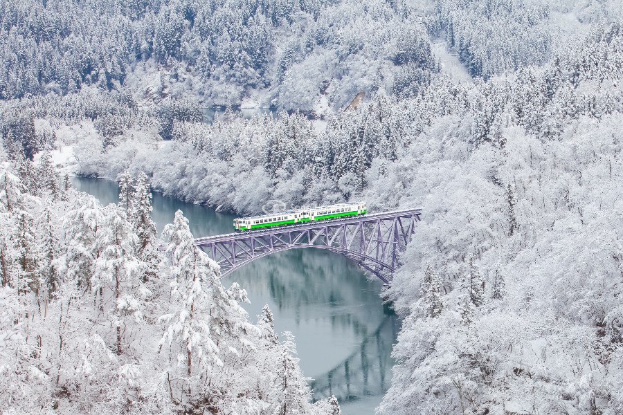 Du lịch mùa đông đến cầu Tadami
