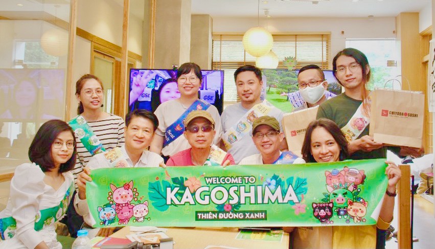 Hình ảnh khách tham dự tour Kagoshima Online