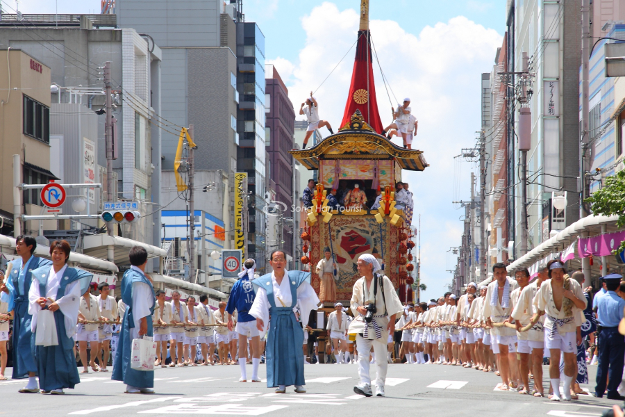Lễ hội Gion ở Kyoto với quy mô cực lớn