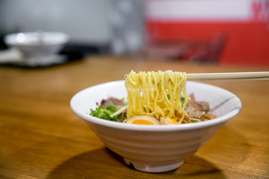 Mì ramen là món ăn quen thuộc trong văn hóa Nhật Bản