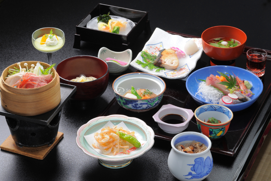 Món ăn nổi tiếng Nhật Bản được phục vụ theo mùa