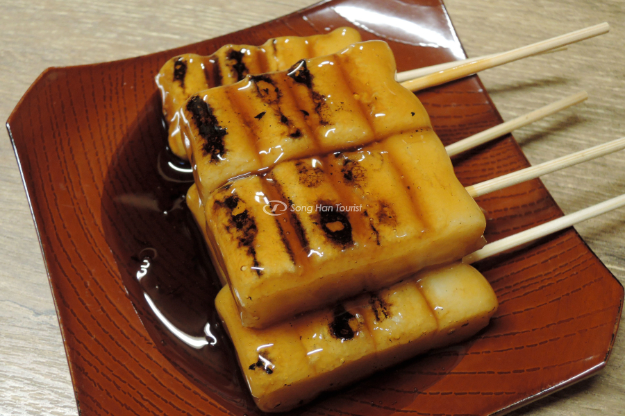 Món bánh Dango là món tráng miệng quen thuộc trong buổi Kaiseki