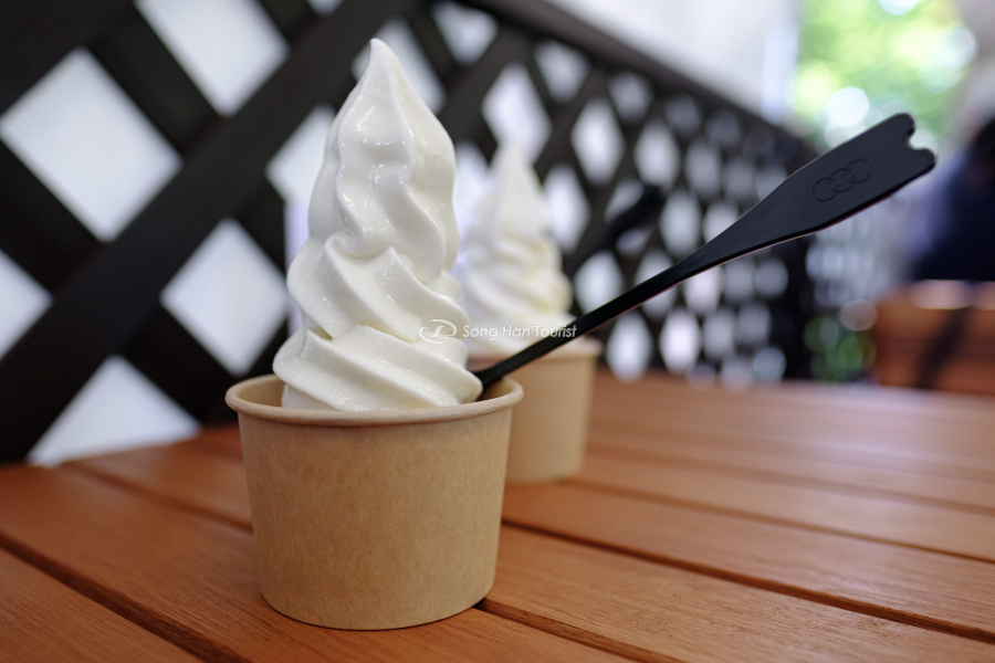 Món kem nổi tiếng ở trường Đại học Hokkaido