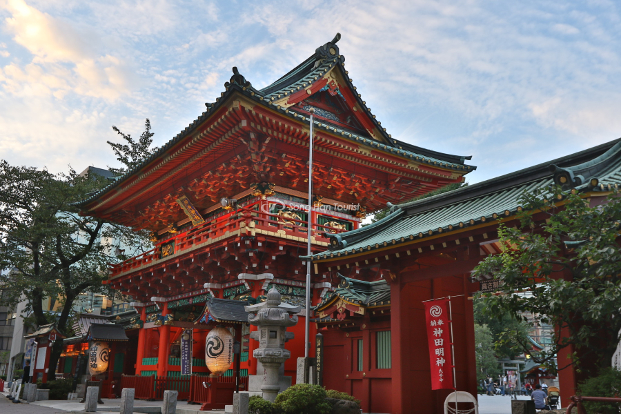 The famous shrine in Tokyo 