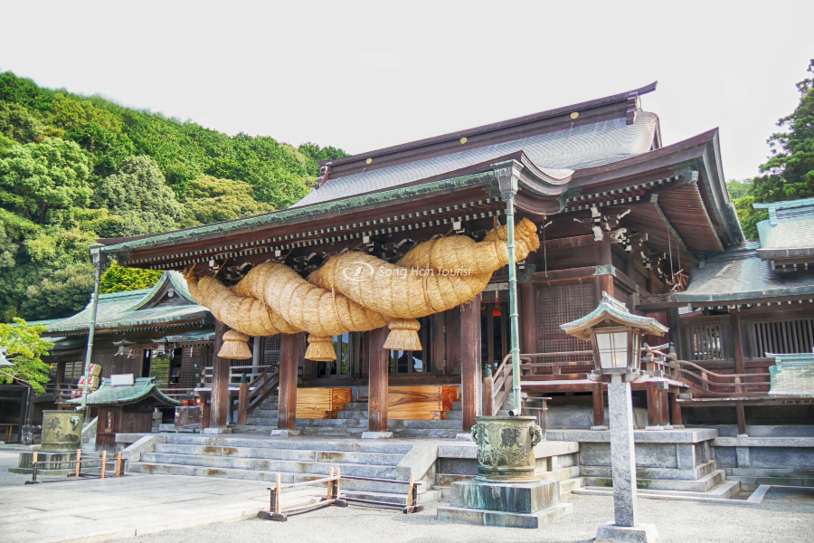 Ngôi đền truyền thống trong văn hóa Nhật Bản