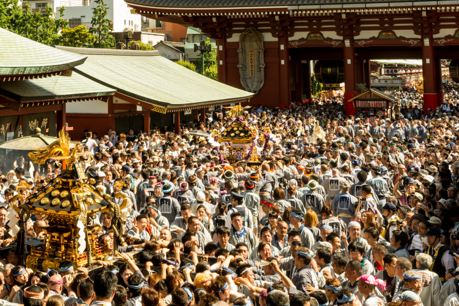 Người dân Nhật Bản nô nức chào đón lễ hội Sanja