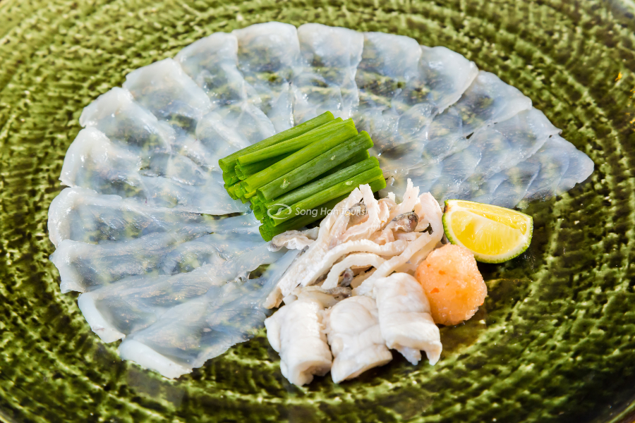 Sashimi cá nóc - Món ẩm thực Nhật Bản đắt tiền