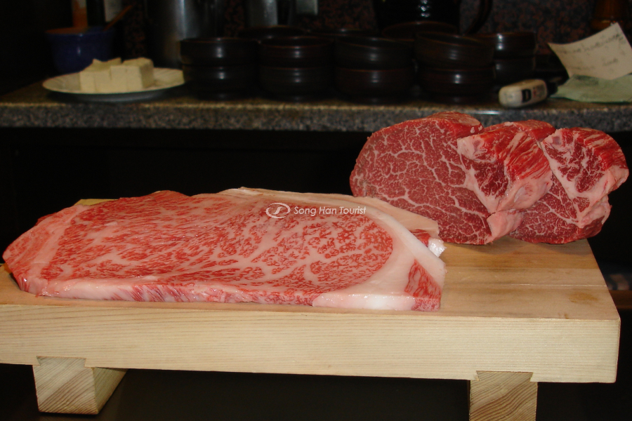 Thưởng thức thịt bò trứ danh của thành phố Okayama