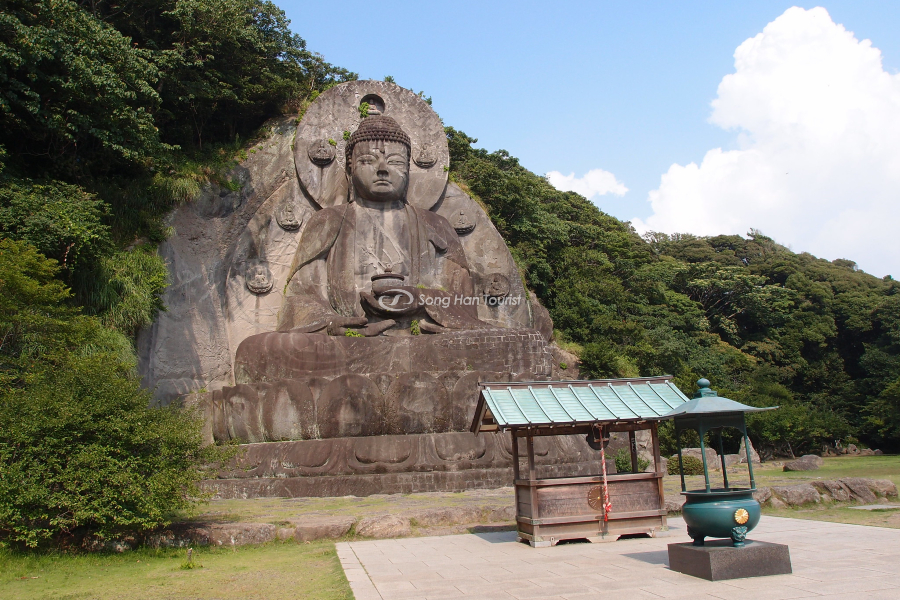 Tượng Phật khổng lồ tại Nokogiri 