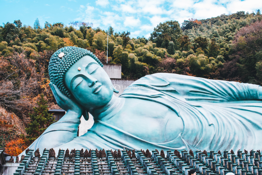 Tượng Phật nằm cực lớn được đúc bằng đồng 